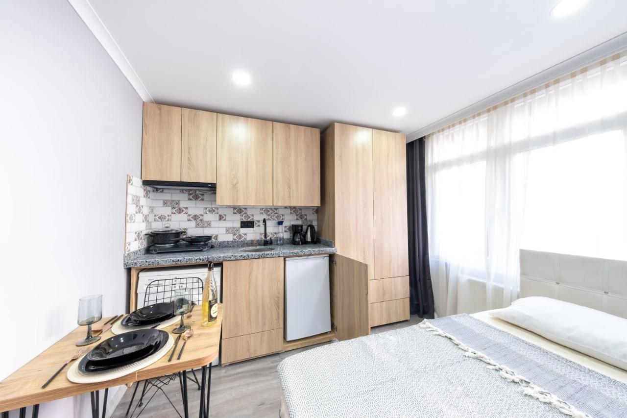 Kral Hotel Provincia di Istanbul Esterno foto